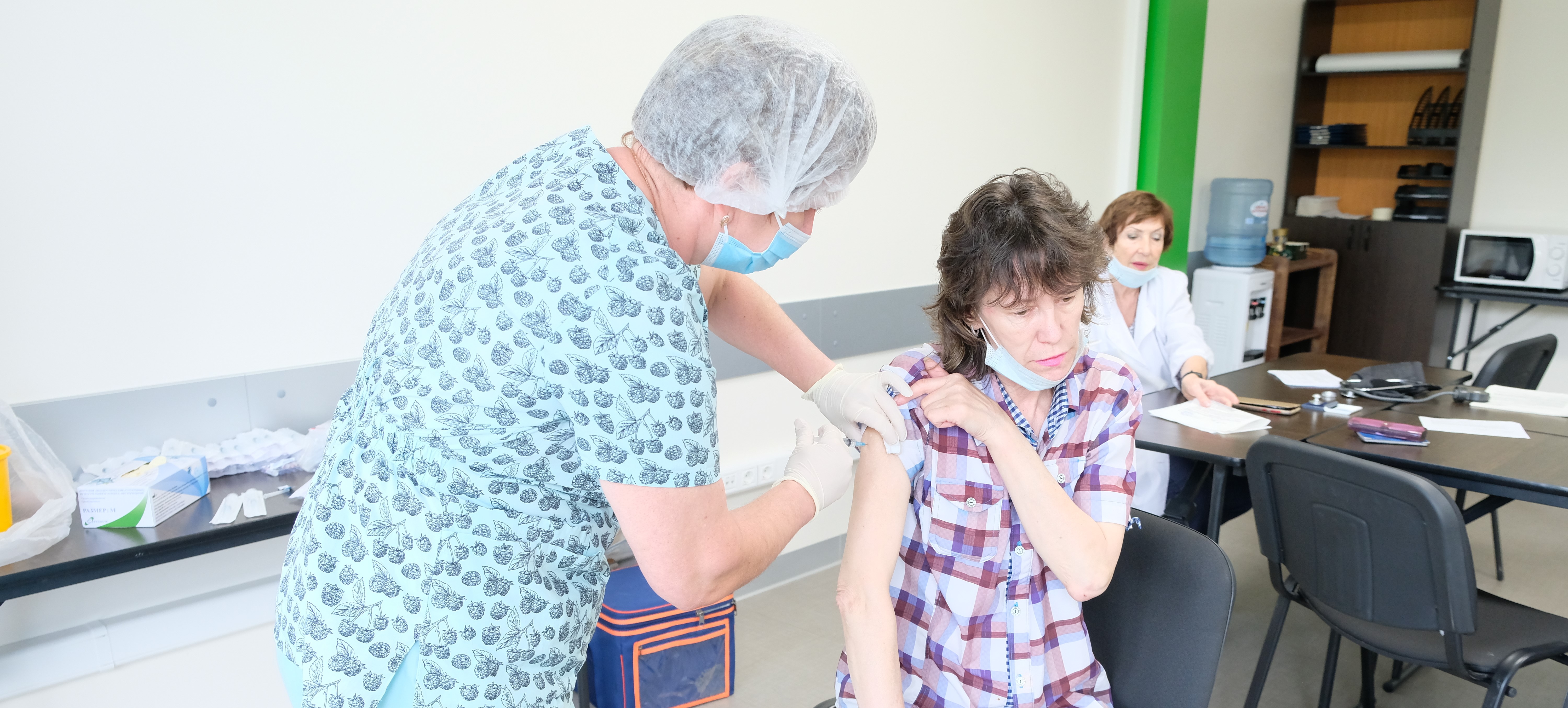 АО «СКТБ «Катализатор» провело добровольную вакцинацию сотрудников от COVID-19